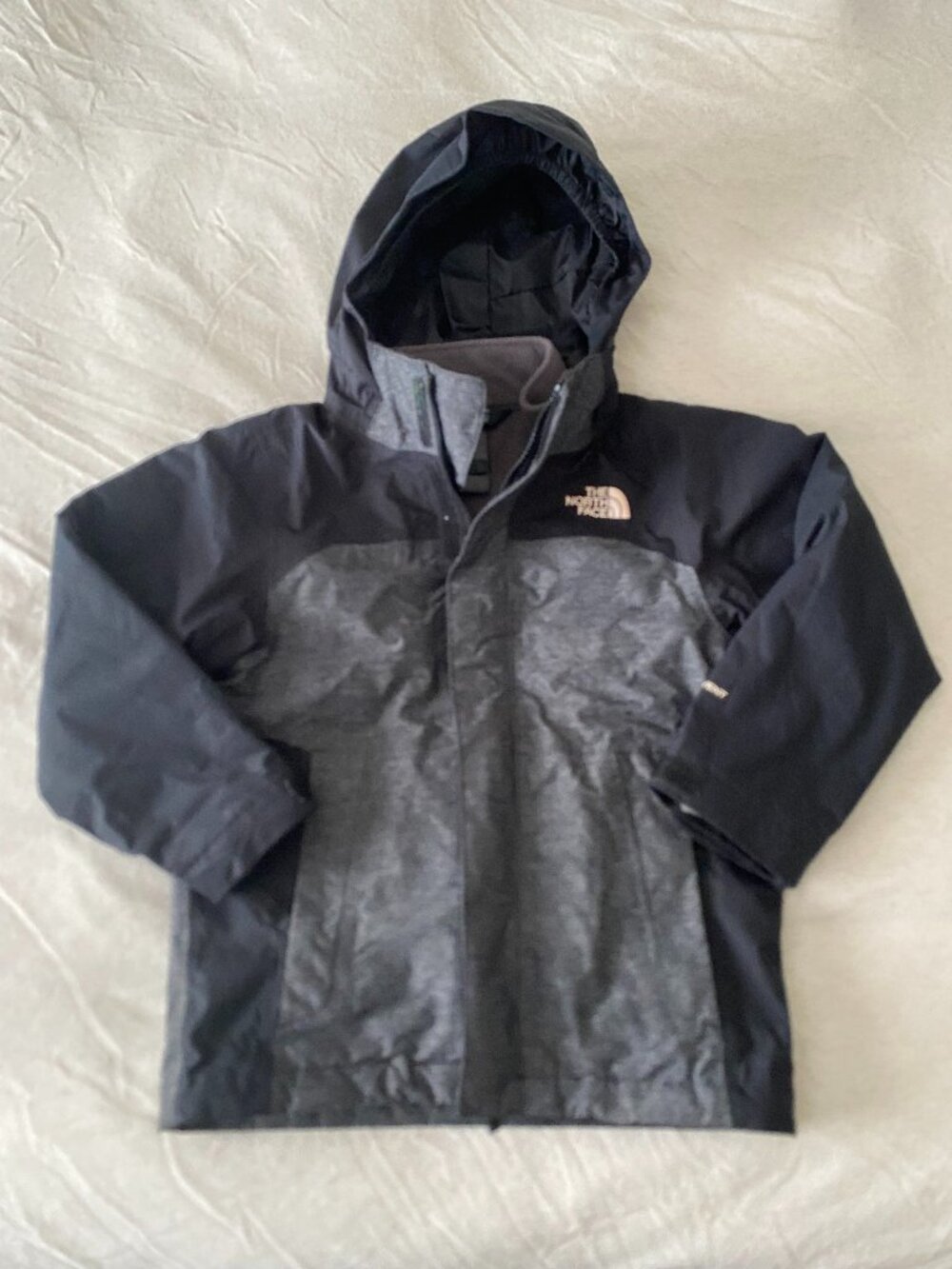The North Face Black/Grey Kids Triclimate Jacket - Youth Size 5